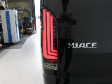 新車ワゴンＧＬ２７００ガソリン２ＷＤカスタム車両入庫！オリジナルフロントスポイラーオリジナルオーバーフェンダーオリジナル１７インチアルミナスカータイヤ１７インチオリジナルＬＥＤテールライト装着済み！！