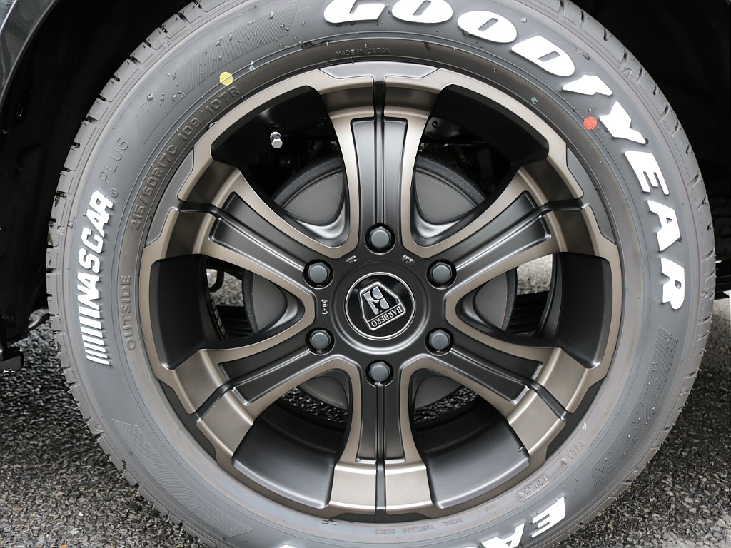 新車ワゴンＧＬ２７００ガソリン２ＷＤカスタム車両入庫！オリジナルフロントスポイラーオリジナルオーバーフェンダーオリジナル１７インチアルミナスカータイヤ１７インチオリジナルＬＥＤテールライト装着済み！！