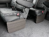 新車ワゴンＧＬ２７００ガソリン２ＷＤカスタム車両入庫！オリジナルフロントスポイラーオリジナルオーバーフェンダーオリジナル１７インチアルミナスカータイヤ１７インチオリジナルＬＥＤテールライト装着済み！！