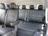 新車ワゴンＧＬ４ＷＤカスタム車両入庫！オリジナルフロントスポイラーオリジナルオーバーフェンダー１インチローダウンオリジナルＬＥＤテールライトリア全面床張り施工済みオリジナルスマートベットＫＩＴ装着済み