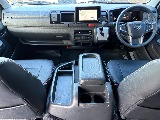 トヨタ&nbsp;ハイエース&nbsp;ワゴン2.7GLロング ミドルルーフ 4WD&nbsp;パーキングサポート 床張り施工&nbsp;石川県の詳細画像&nbsp;その2