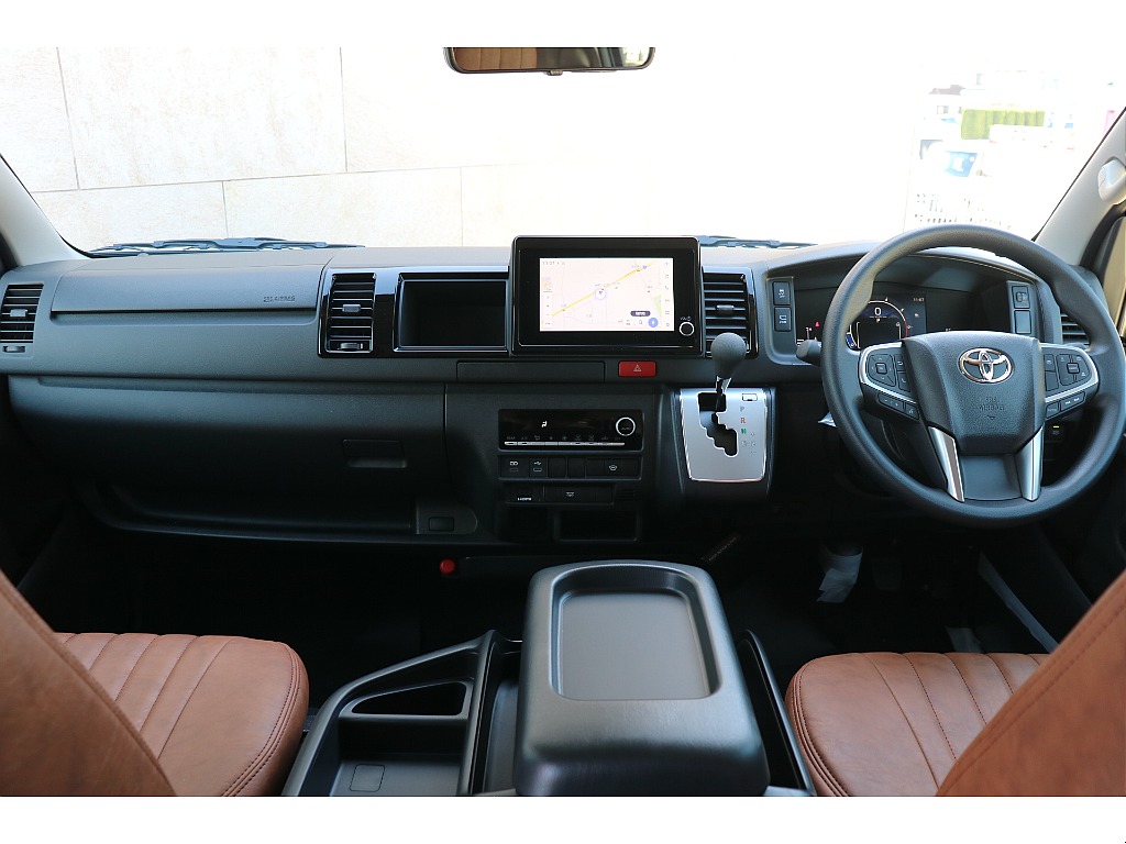 トヨタ&nbsp;ハイエース&nbsp;ワゴン2.7GLロング ミドルルーフ 4WD&nbsp;新車ブラックエディション！床張り施工！&nbsp;長野県の詳細画像&nbsp;その4