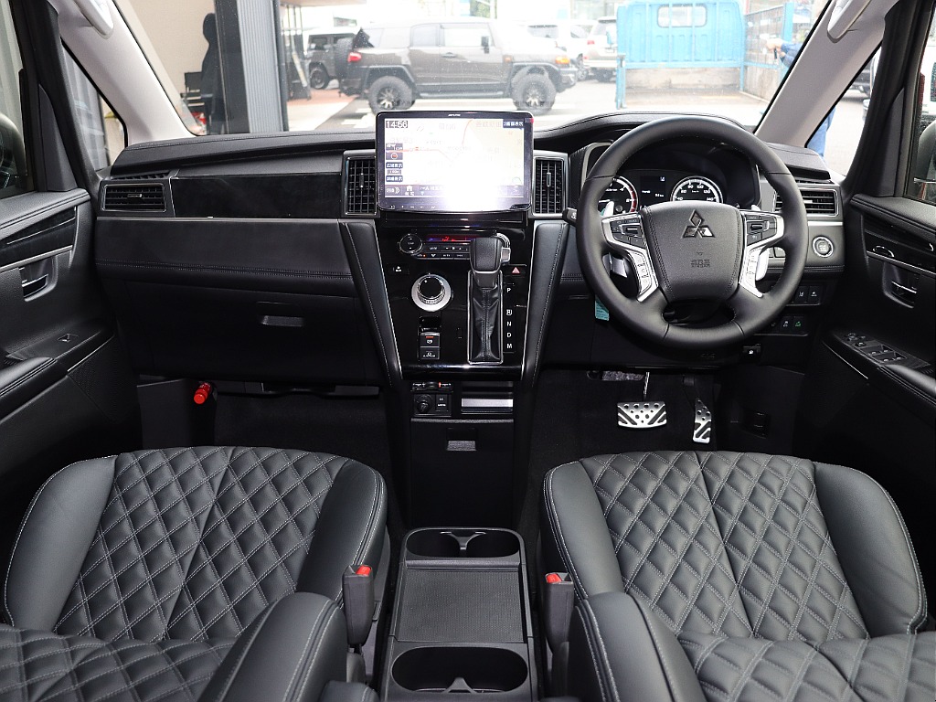 【試乗車】　新車カスタム販売承ります！！ランクルさいたま入間インター店のデモカーとなります♪販売はしておりませんので、あらかじめご了承ください。