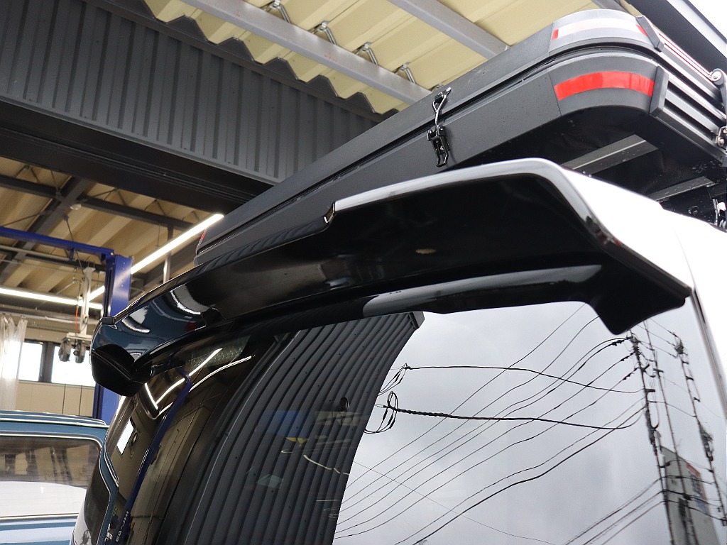 純正リアスポイラー！