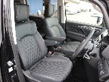 運転席助手席のシートは高級感があるものになっております♪コンディションもグッド！！