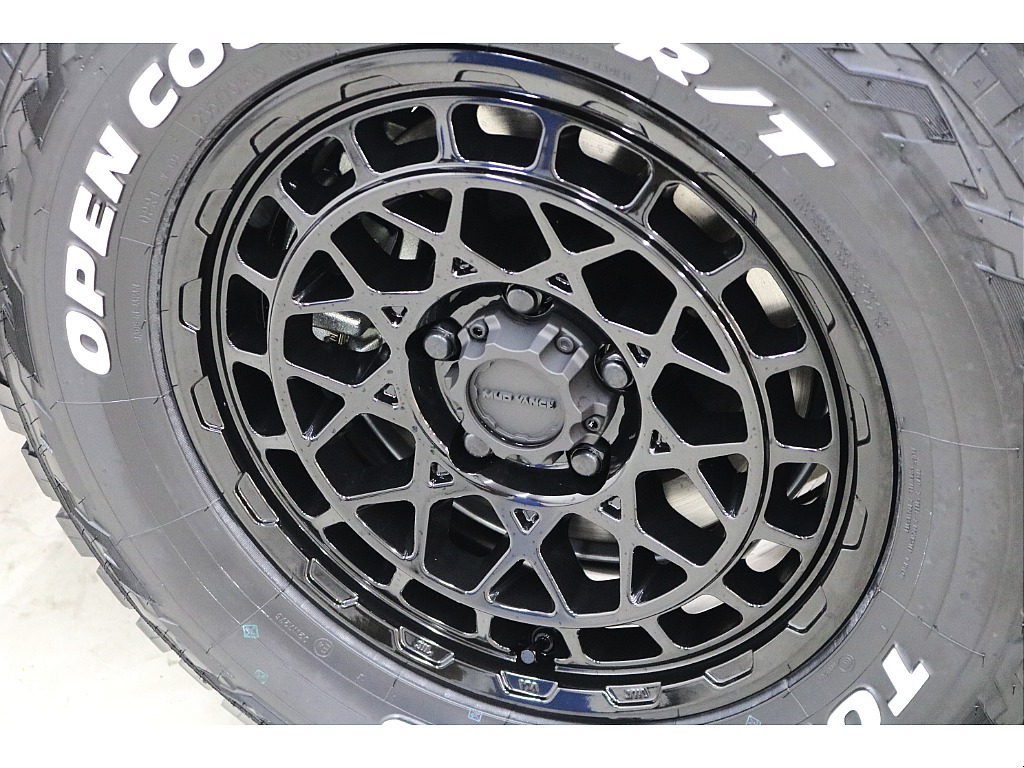 ＴＯＹＯオープンカントリーR/Tタイヤ×MUD VANCE X Type M FLEXオリジナルカラー☆