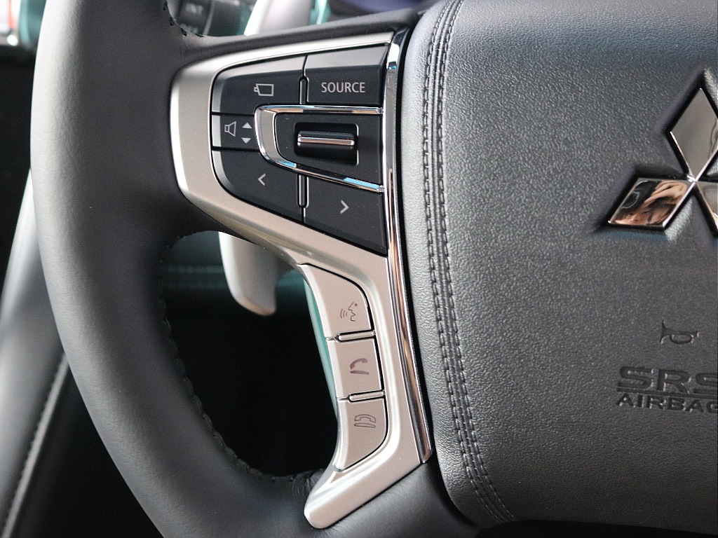 内外装、足回り、ナビと欲しい装備をパッケージングでコンプリートカスタム★もちろん追加カスタムもお任せください！どんなカスタムもお任せください！