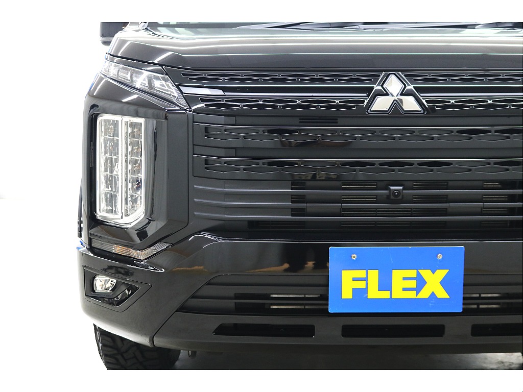 デリカ　グリル　ブラック 三菱（MITSUBISHI） (ZT)ブラックアウトグリル(URBAN GEAR用