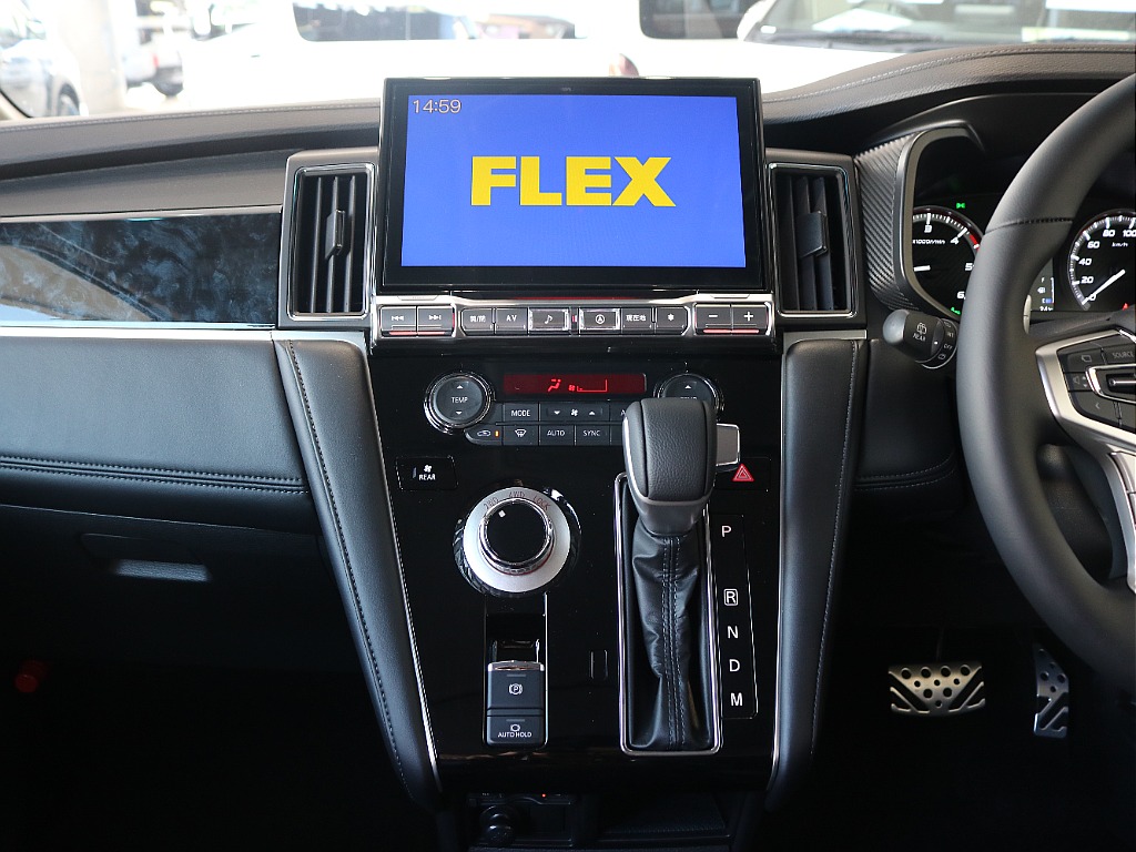 内外装、足回り、ナビと欲しい装備をパッケージングでコンプリートカスタム★もちろん追加カスタムもお任せください！どんなカスタムもお任せください！