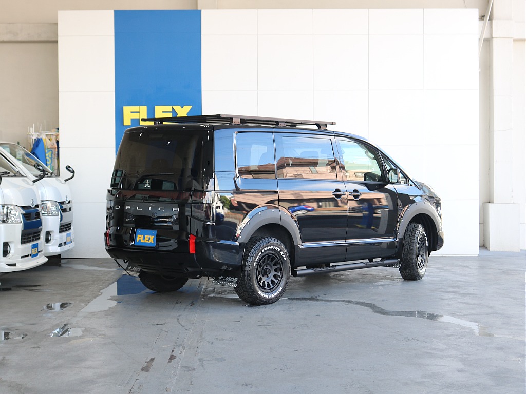 内外装、足回り、ナビと欲しい装備をパッケージングでコンプリートカスタム★もちろん追加カスタムもお任せください！どんなカスタムもお任せください！