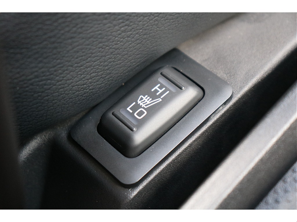 新車デリカD5 ブラックエディション リフトアップ エムズスピードエアロ MADLYSサイドステップ ALPINEナビ XJ07 16インチアルミホイール