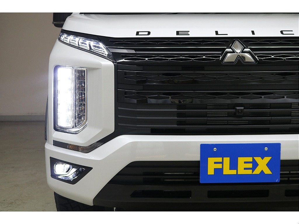 夜間走行も見やすいLEDヘッドライト！