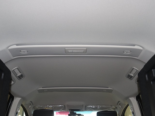 天張りになります！ＢＬＡＣＫ Ｅｄｉｔｉｏｎルーフビームガーニッシュ装備！