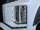 LEDヘッドライトなので夜間の走行も安心です！