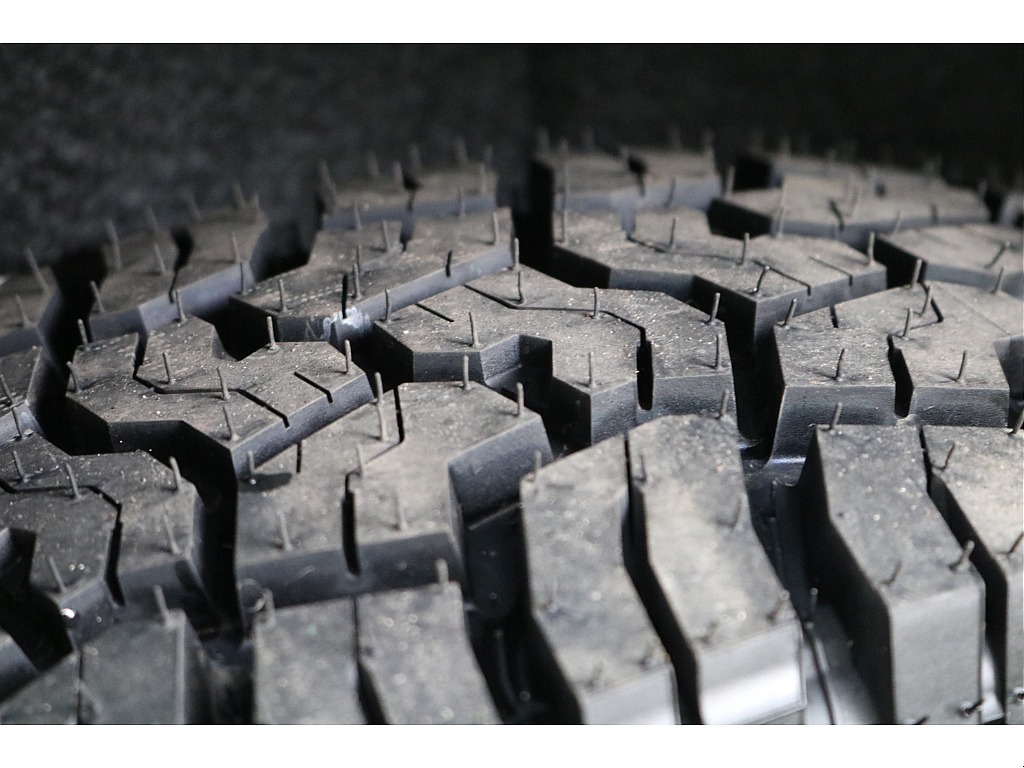 ＹＯＫＯＨＡＭＡジオランダーＸ－ＡＴタイヤ×デルタフォースオーバーランダー１６インチＡＷ☆