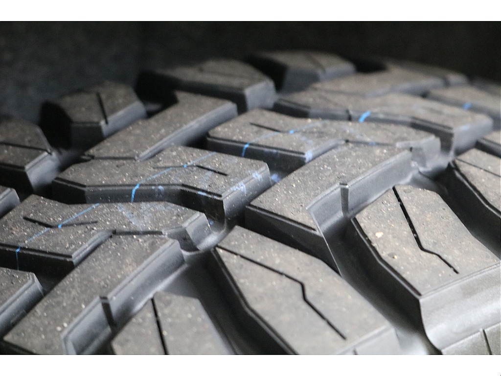 新品ＴＯＹＯオープンカントリーＲ／Ｔタイヤ×新品MUD VANCE X Type Ｓ　16インチAW☆