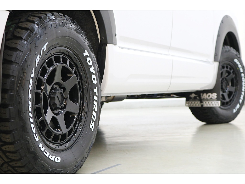 新品ＴＯＹＯオープンカントリーＲ／Ｔタイヤ×新品MUD VANCE X Type Ｓ　16インチAW☆