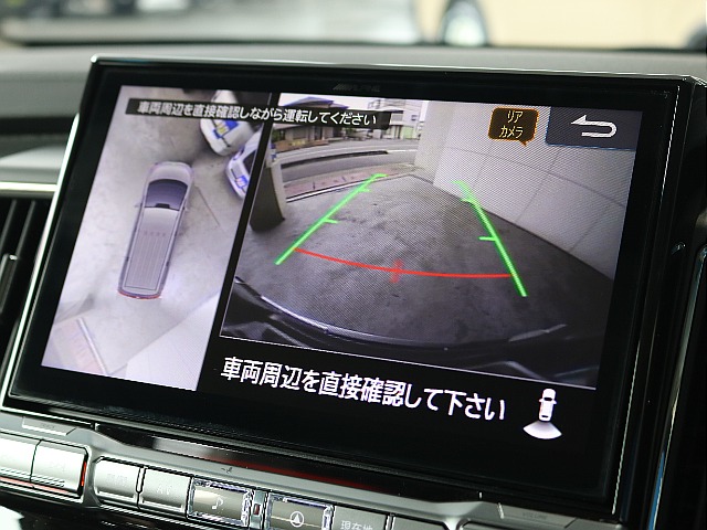 バックカメラが装着されており安心して駐車することが可能です♪♪