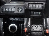 スライドドアやバックドアの自動開閉はもちろん。 切り替え可能なパートタイム４WDになります！