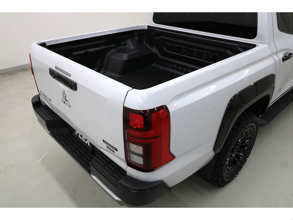 最上級グレード“ＧＳＲ”標準ベッドライナー☆最大積載量５００ＫＧ☆