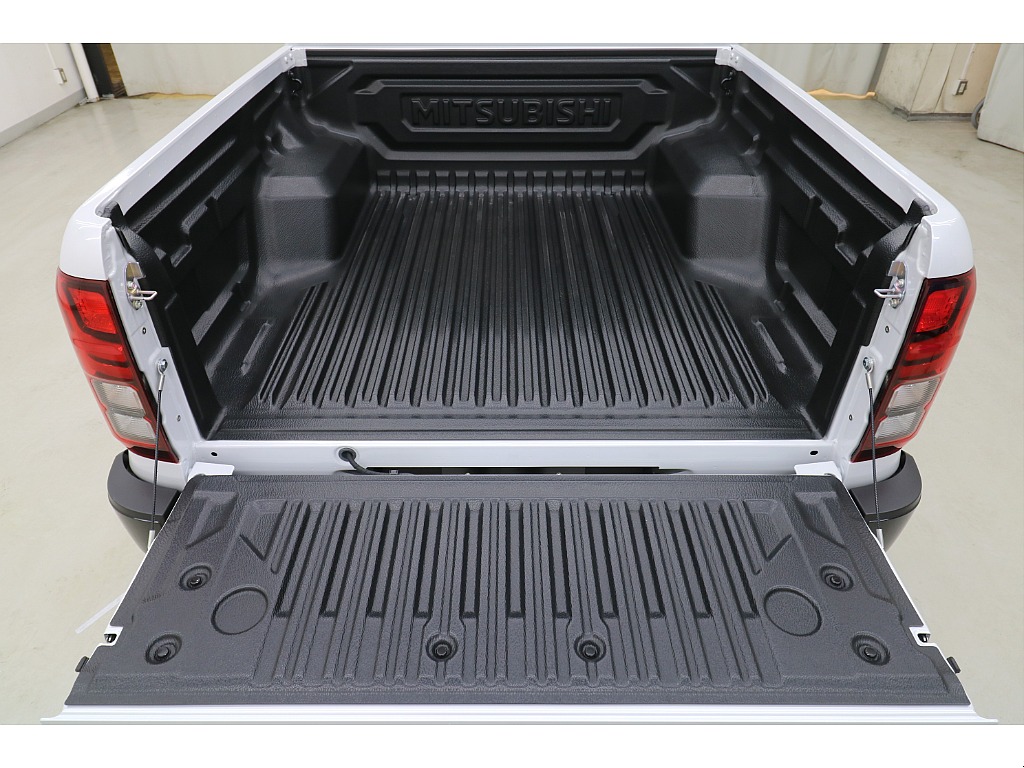 最上級グレード“ＧＳＲ”標準ベッドライナー☆最大積載量５００ＫＧ☆