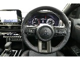 最上級グレード“GSR”専用本革巻きステアリングホイール☆ステアリングヒーター装備☆