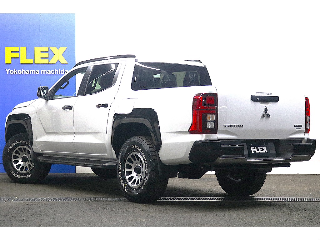 360°アラウンドモニター搭載！アウトドアに街にも安心・快適にご使用いただけます。