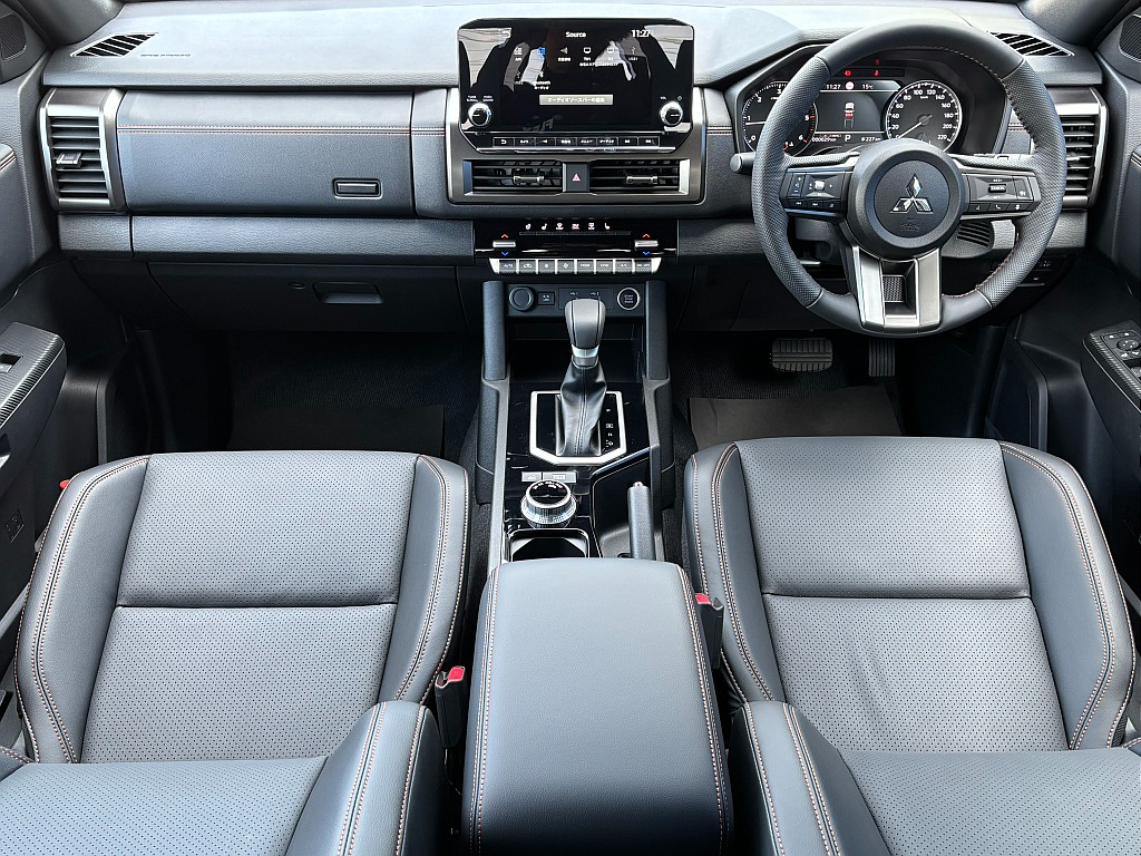 三菱 トライトン(2枚目)