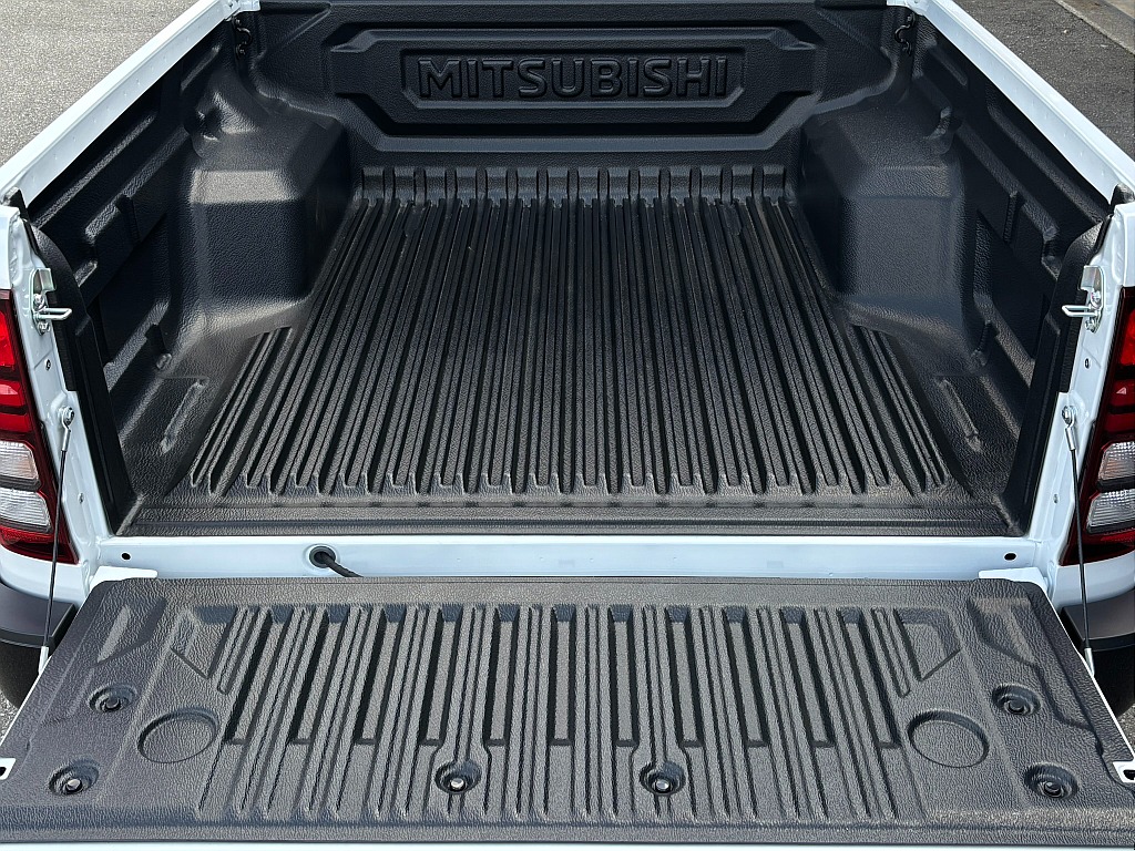 三菱 トライトン(17枚目)