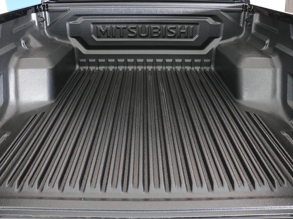 ラゲッジスペース中央！