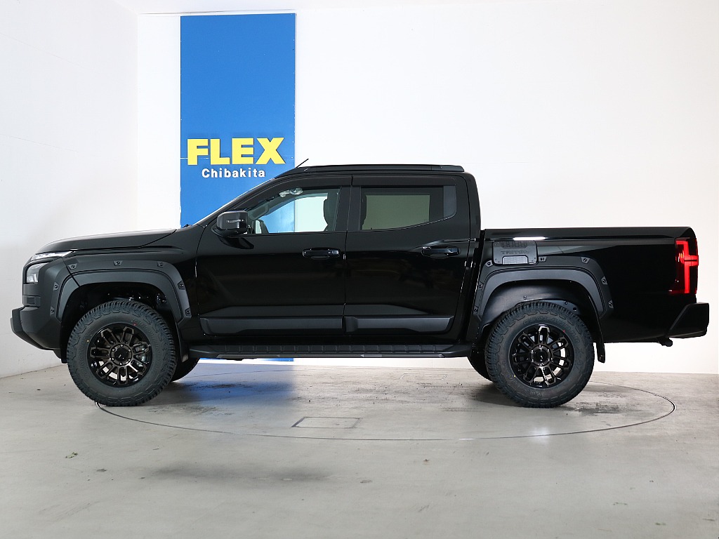 サイドバイザー＆サイドステップ付きでどなたでもご安心してお乗りいただけます！