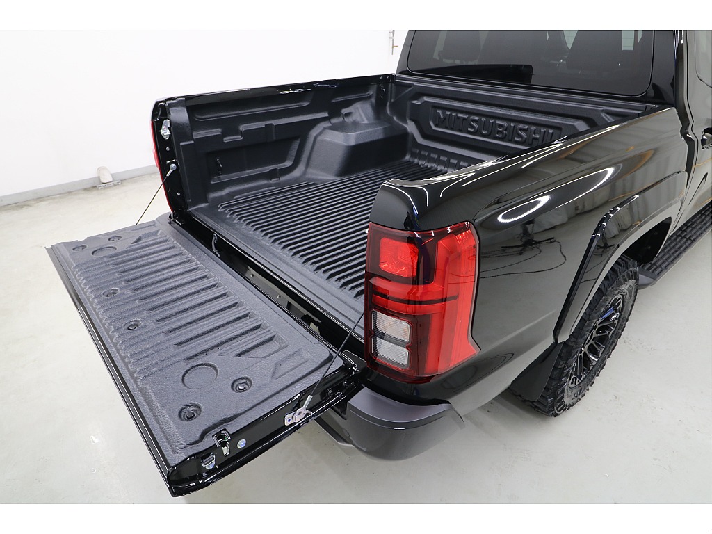 最上級グレード“ＧＳＲ”標準ベッドライナー☆最大積載量５００ＫＧ☆
