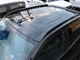 純正ブラックルーフレール装備!