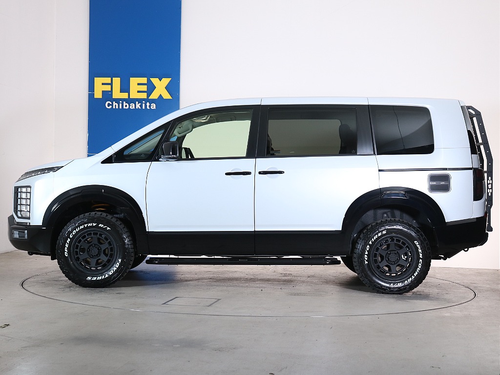 【ROKUNANA（６７）】のサイドステップをインストール！スタイリッシュにまとまりカッコいいですよね！