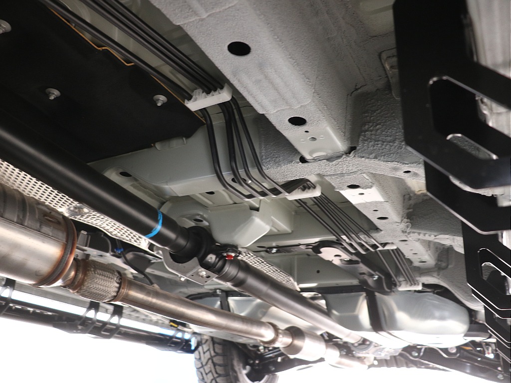 快適性×本格的４WDを実現したD5の足回り！