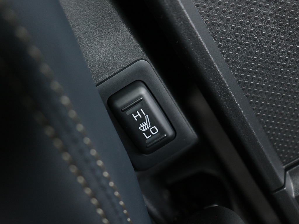 シートヒータースイッチ！