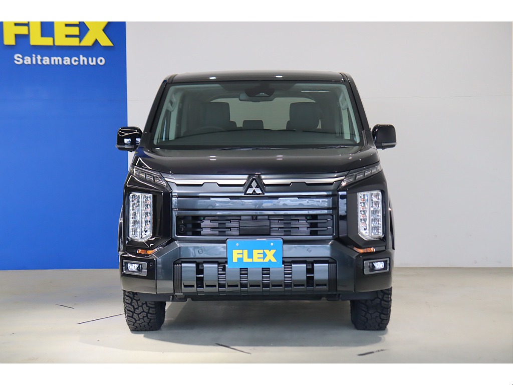 ４WDらしいフロントフェイスに仕上がっております！