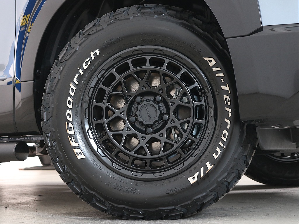 MUDVANCE10 TYPE　AW＆BFグッドリッチKO3(225/70/R16)！