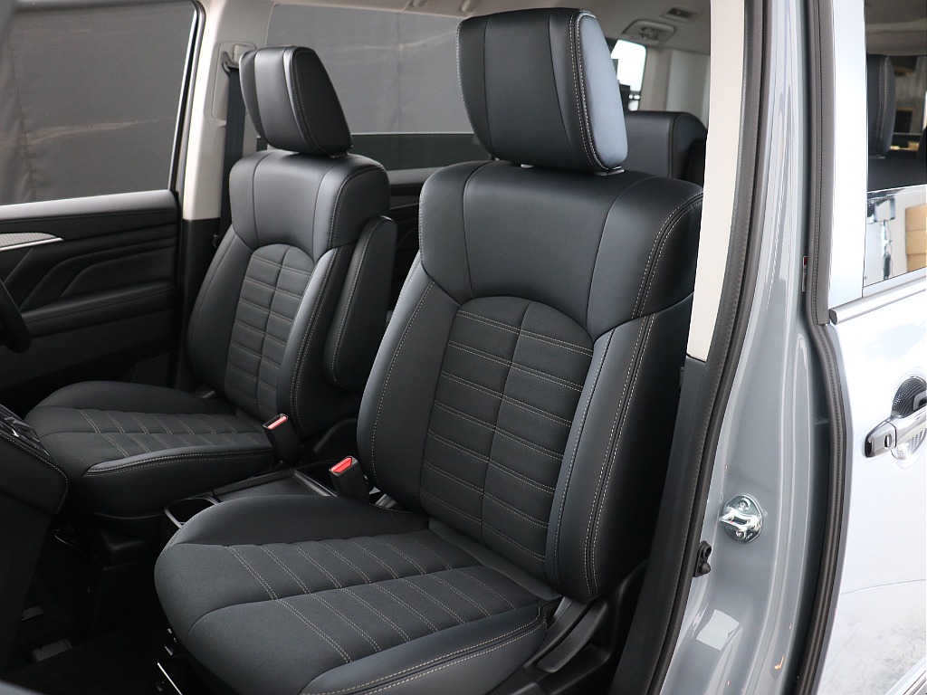 助手席シート！