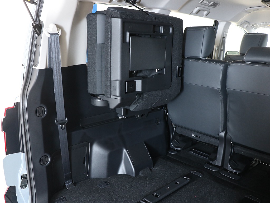 ラゲッジスペース左！