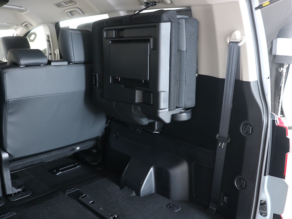 ラゲッジスペース右！