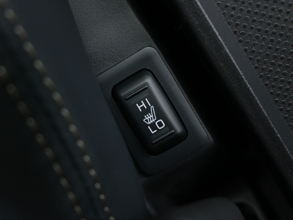 シートヒータースイッチ！