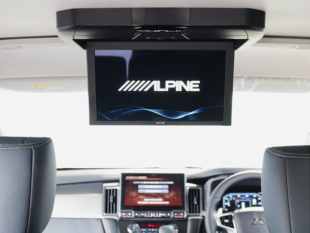 後席用フリップダウンモニター