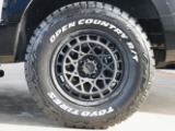 オリジナル16インチアルミホイール・オープンカントリータイヤ
