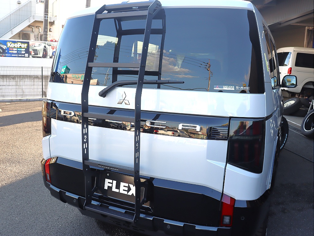 67ROKUNANAリアラダーで新品装着！
