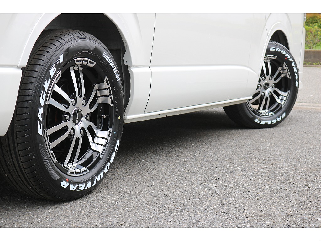 FLEX DELF04 17インチアルミ＆グッドイヤーナスカータイヤ！
