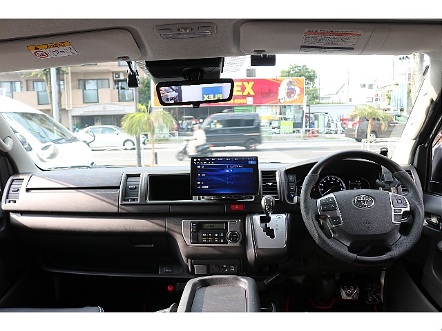 豪華な運転席周り！
