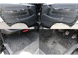 ドア内張り、足元綺麗です！