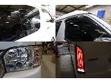 小窓付き、エアロバイザー、LEDヘッドライト！