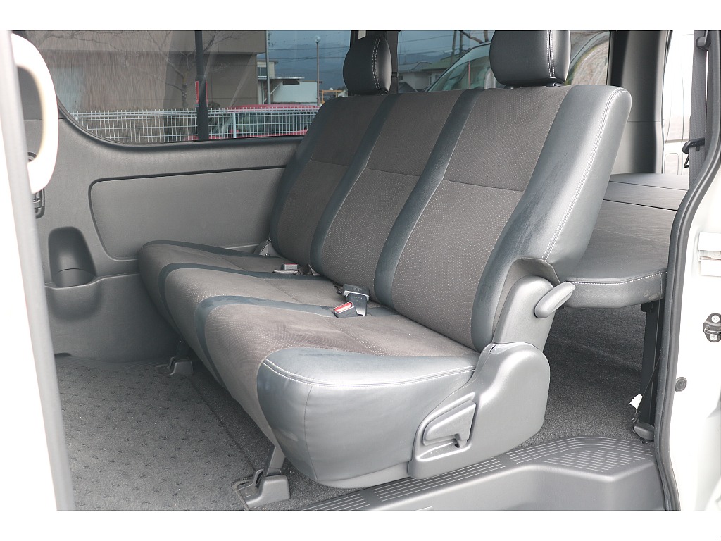 ダークプライムⅡ専用ハーフレザーシート！